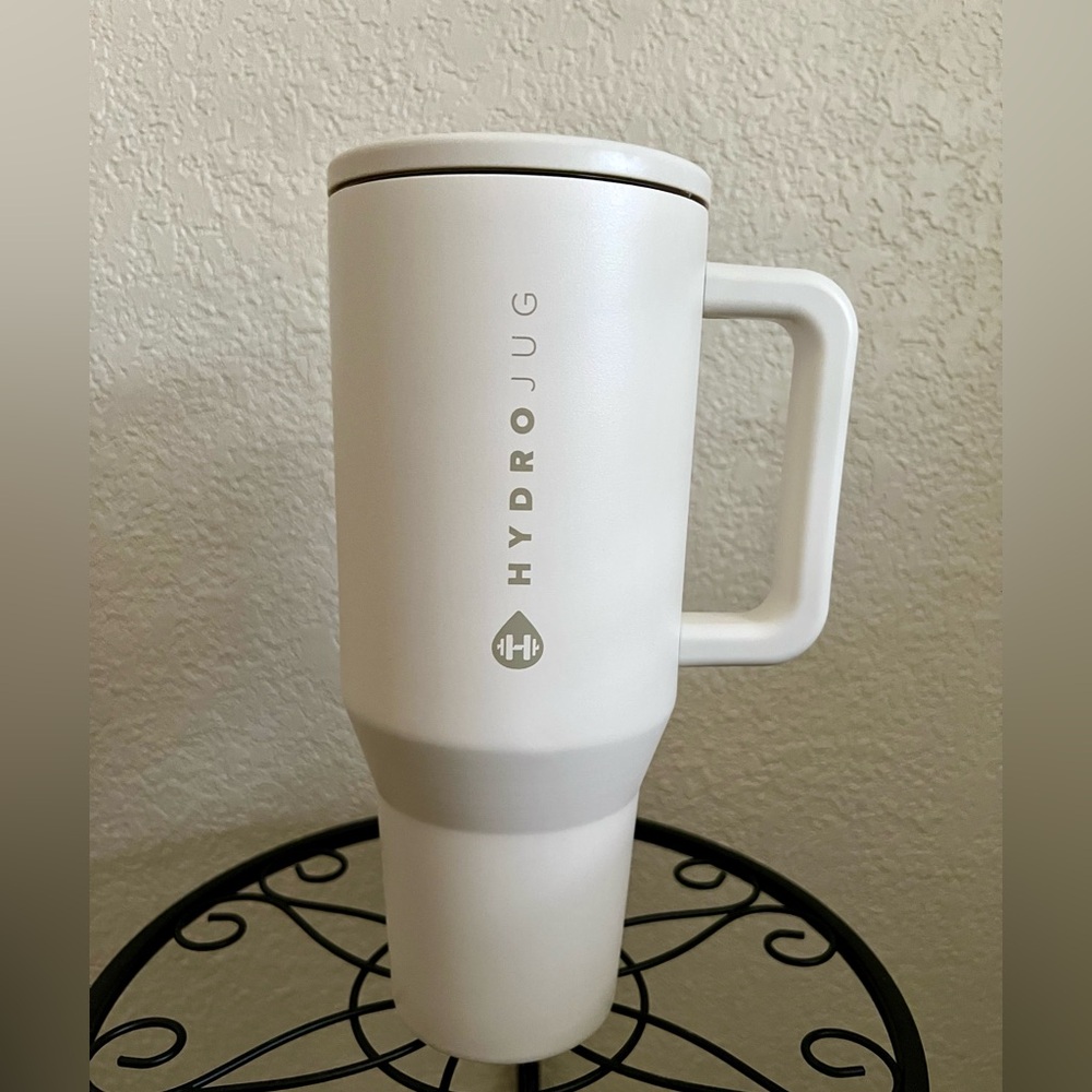 40oz HydroJug Traveler - Cream